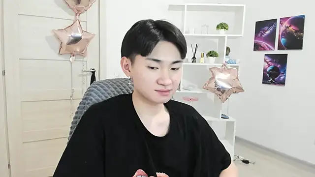 Miram Yu online show from 02-26-25, 04:36