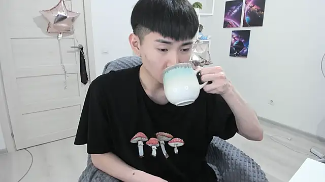 Miram Yu online show from 03-22-25, 10:59