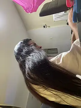 HannaRhodes online show from 01-11-26, 03:00