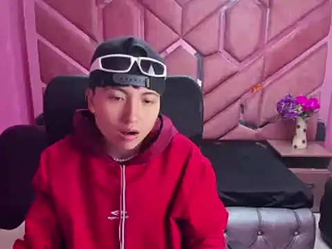 Im Mathias online show from 01-22-25, 06:42