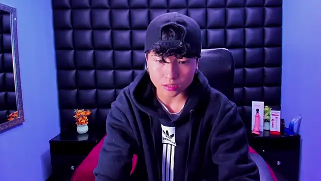 Im Mathias online show from 10-02-25, 04:14