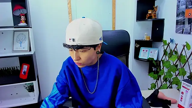 Im Mathias online show from 10-15-25, 03:01