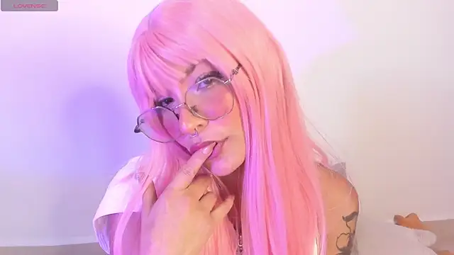 Snapshot of Luna-Chann chatting on 05-31-26, 08:10 Luna-Chann online show from 05-31-26, 08:10