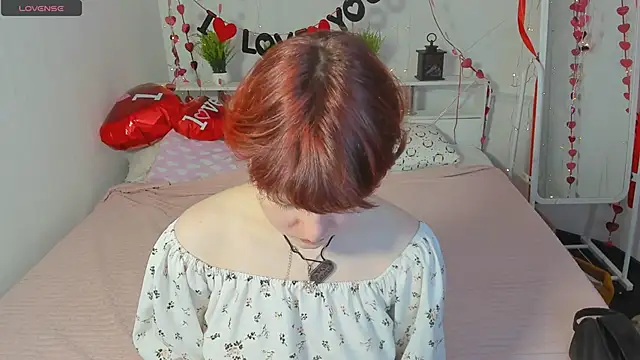 DreamyLuna online show from 02-06-25, 08:34