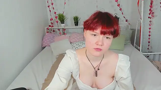 DreamyLuna online show from 02-27-25, 08:31