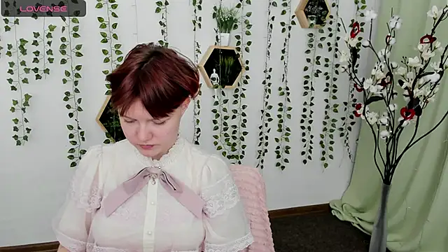 DreamyLuna online show from 03-20-25, 08:40