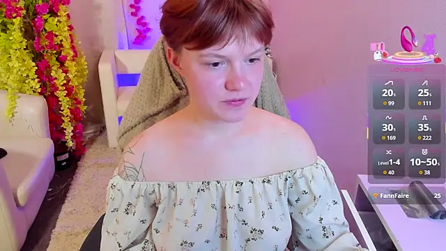 DreamyLuna online show from 09-11-25, 08:42