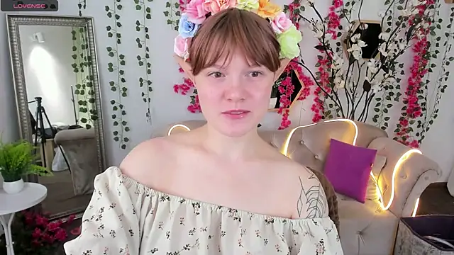 DreamyLuna online show from 10-03-25, 08:17