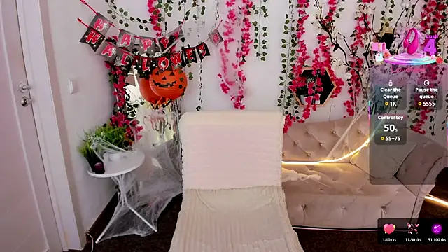 DreamyLuna online show from 10-21-25, 08:31