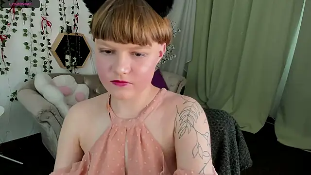 DreamyLuna online show from 07-29-26, 01:31