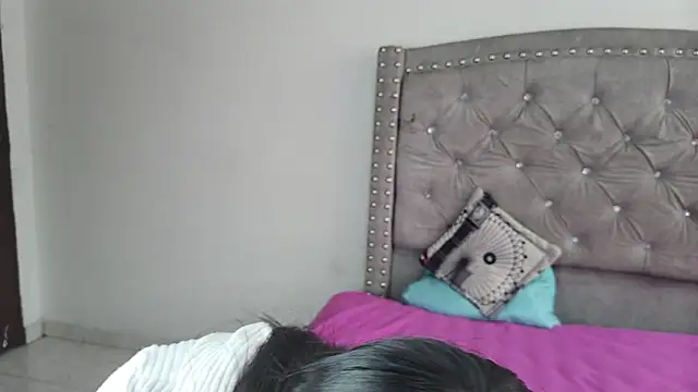 Snapshot of Nesuko_kamado_ chatting on 09-17-25, 03:57 Nesuko kamado online show from 09-17-25, 03:57