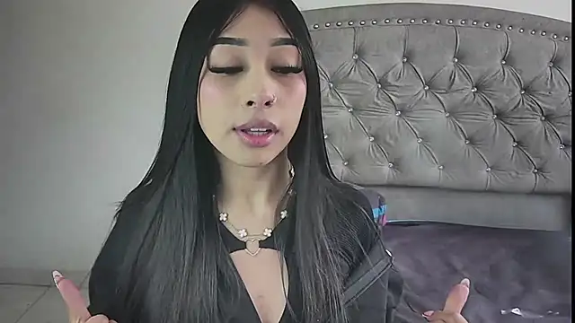 Snapshot of Nesuko_kamado_ chatting on 11-10-25, 02:16 Nesuko kamado online show from 11-10-25, 02:16