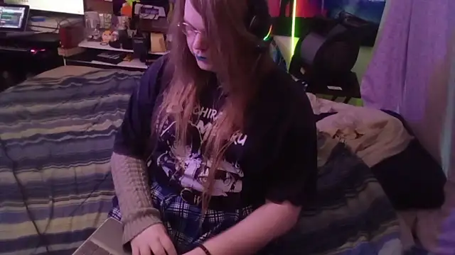 AshThaSissy online show from 10-28-25, 12:41