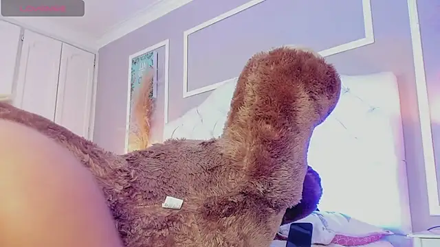 scarlet hill online show from 12-19-24, 04:46