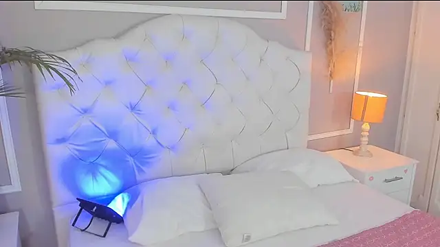 scarlet hill online show from 03-01-25, 02:15