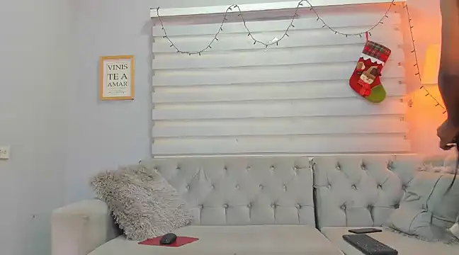 Snapshot of angelica_sexy1 chatting on 12-24-24, 06:17 angelica sexy1 online show from 12-24-24, 06:17