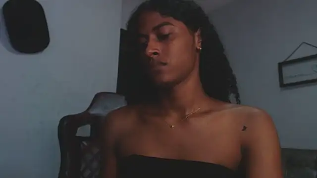 Snapshot of angelica_sexy1 chatting on 10-03-25, 07:33 angelica sexy1 online show from 10-03-25, 07:33