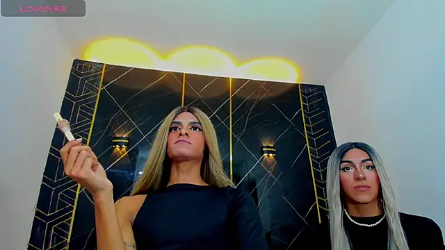 Isabella stanford2 online show from 02-15-25, 12:04