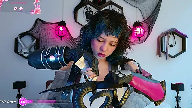 Snapshot of Sweet_Chaos chatting on 10-31-25, 04:08 Sweet Chaos online show from 10-31-25, 04:08