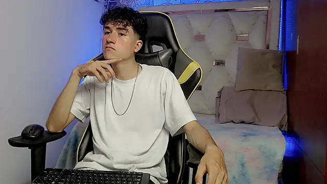 johnny cagee online show from 11-09-25, 04:55