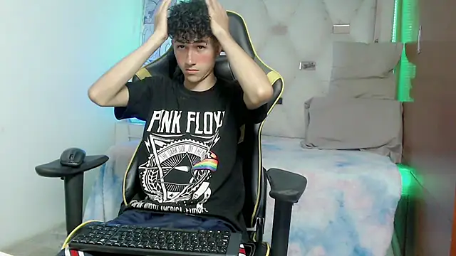 johnny cagee online show from 11-10-25, 06:01