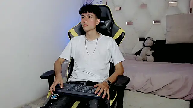 johnny cagee online show from 01-08-26, 06:48