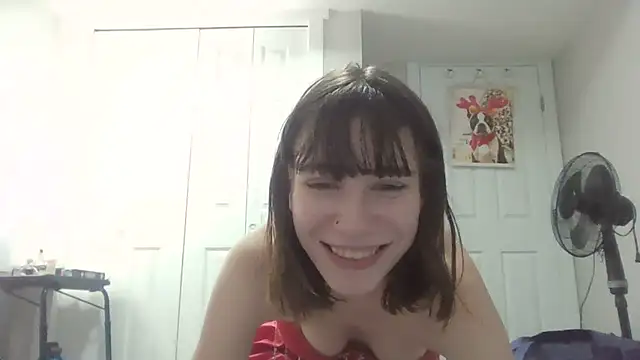 Snapshot of TheSexiest2025 chatting on 12-23-24, 06:58 TheSexiest2025 online show from 12-23-24, 06:58