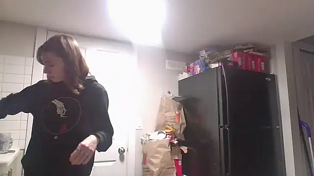 Snapshot of TheSexiest2025 chatting on 02-15-25, 02:11 TheSexiest2025 online show from 02-15-25, 02:11