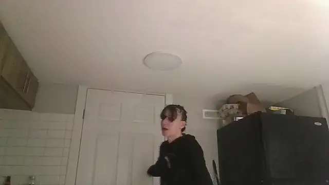 Snapshot of TheSexiest2025 chatting on 02-21-25, 06:04 TheSexiest2025 online show from 02-21-25, 06:04