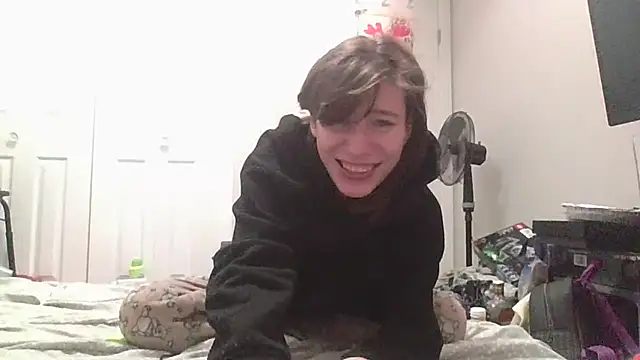 Snapshot of TheSexiest2025 chatting on 02-26-25, 05:39 TheSexiest2025 online show from 02-26-25, 05:39