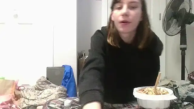 Snapshot of TheSexiest2025 chatting on 02-27-25, 06:20 TheSexiest2025 online show from 02-27-25, 06:20