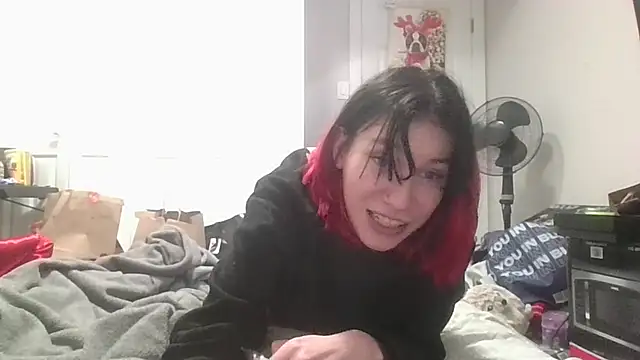 Snapshot of TheSexiest2025 chatting on 03-19-25, 08:43 TheSexiest2025 online show from 03-19-25, 08:43