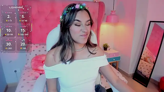 Snapshot of _Sophie__miller chatting on 11-29-25, 08:45 Sophie miller online show from 11-29-25, 08:45