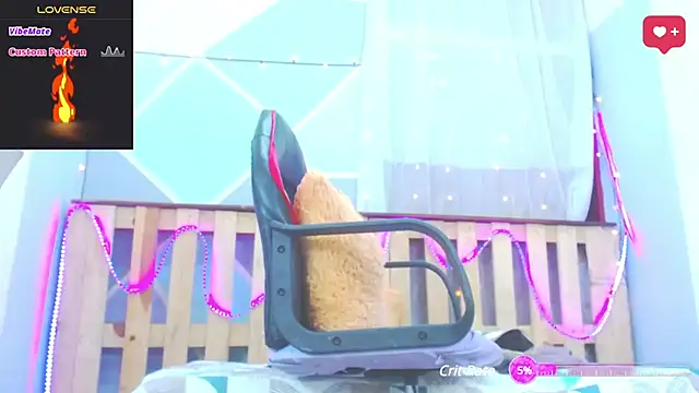 Snapshot of Michellcockxxx chatting on 02-24-25, 02:51 Michellcockxxx online show from 02-24-25, 02:51