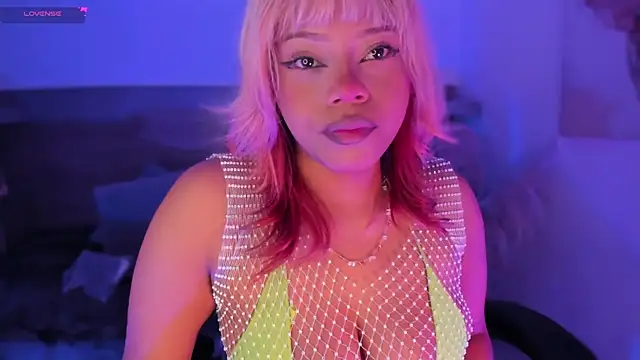 NyxShadow   online show from 03-08-25, 04:23