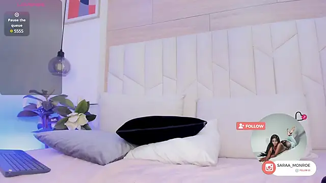 Snapshot of SaraMonroe1 chatting on 02-07-25, 10:52 SaraMonroe1 online show from 02-07-25, 10:52