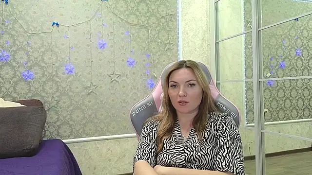 -DIVORA- online show from 03-09-25, 07:59