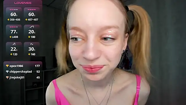 Snapshot of Michelle_Blond chatting on 01-25-25, 10:29 Michelle Blond online show from 01-25-25, 10:29