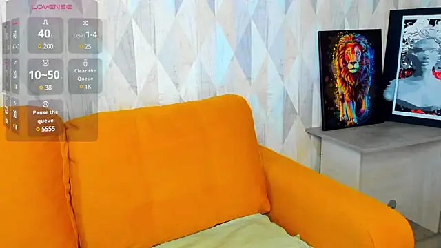 Snapshot of Michelle_Blond chatting on 02-03-25, 07:40 Michelle Blond online show from 02-03-25, 07:40