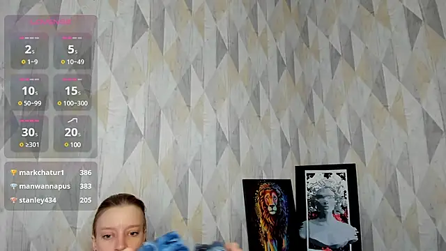 Snapshot of Michelle_Blond chatting on 02-16-25, 10:21 Michelle Blond online show from 02-16-25, 10:21