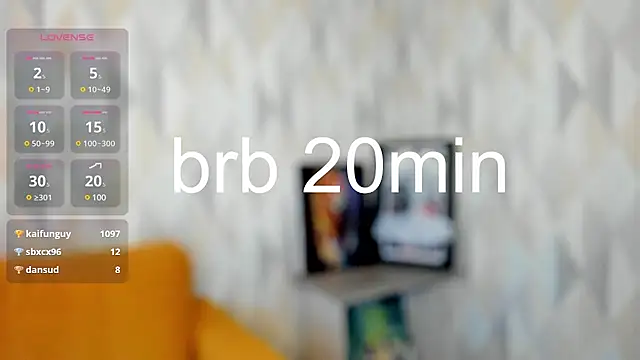 Snapshot of Michelle_Blond chatting on 02-21-25, 10:07 Michelle Blond online show from 02-21-25, 10:07