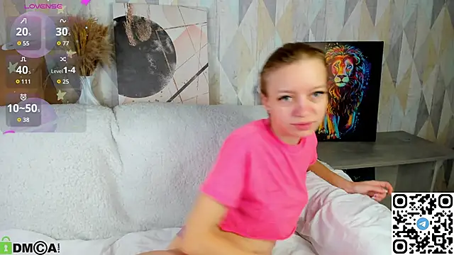 Snapshot of Michelle_Blond chatting on 09-16-25, 07:09 Michelle Blond online show from 09-16-25, 07:09