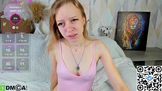 Snapshot of Michelle_Blond chatting on 09-17-25, 05:42 Michelle Blond online show from 09-17-25, 05:42