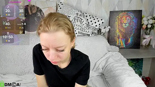 Snapshot of Michelle_Blond chatting on 09-29-25, 06:51 Michelle Blond online show from 09-29-25, 06:51