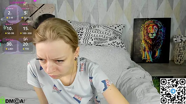 Snapshot of Michelle_Blond chatting on 10-03-25, 08:00 Michelle Blond online show from 10-03-25, 08:00