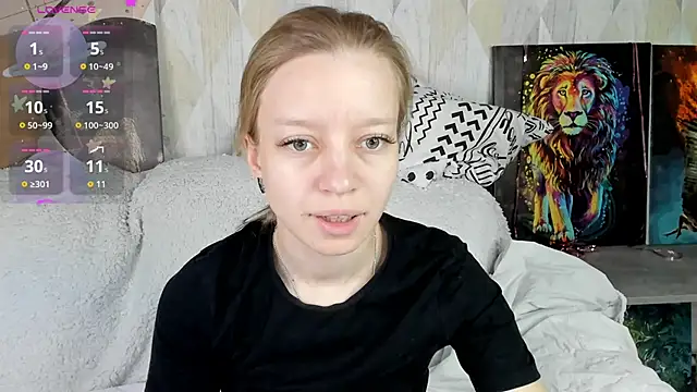 Snapshot of Michelle_Blond chatting on 10-15-25, 09:20 Michelle Blond online show from 10-15-25, 09:20