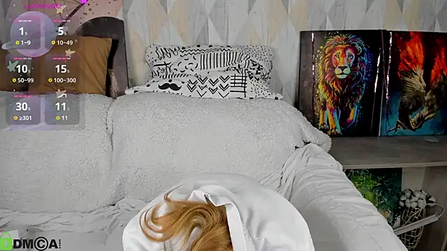 Snapshot of Michelle_Blond chatting on 10-21-25, 08:26 Michelle Blond online show from 10-21-25, 08:26