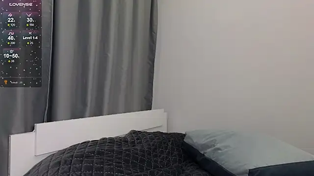 Snapshot of Vetalife chatting on 12-18-24, 07:26 Vetalife online show from 12-18-24, 07:26