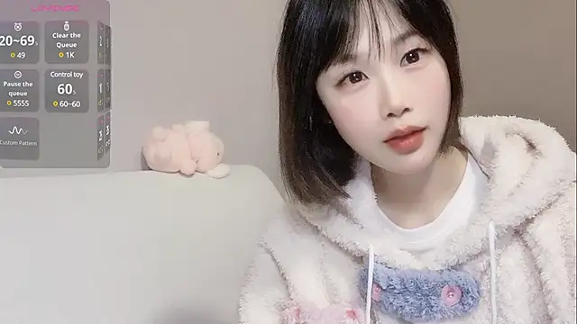 Snapshot of LaoSHI-999 chatting on 02-19-25, 12:14 LaoSHI-999 online show from 02-19-25, 12:14