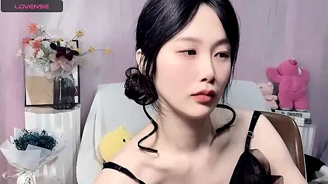 Snapshot of LaoSHI-999 chatting on 03-19-25, 12:26 LaoSHI-999 online show from 03-19-25, 12:26